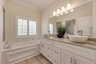 8408 Whispering Woods Ct, Lakewood Ranch, FL 34202 - Photo 45