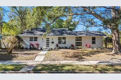 218 32nd Street W, Bradenton, FL 34205 - Photo 1