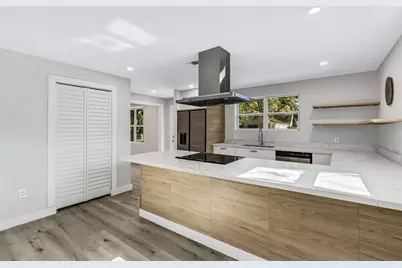 218 32nd Street W, Bradenton, FL 34205 - Photo 13