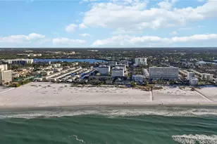 1055 W Peppertree Dr, Sarasota, FL 34242 - Photo 15