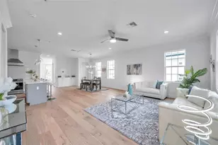 2369 Bahia Vista St, Sarasota, FL 34239 - Photo 9