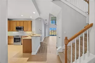 8364 Miramar Way, Lakewood Ranch, FL 34202 - Photo 9