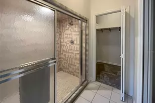 3957 Proctor Rd, Sarasota, FL 34233 - Photo 9