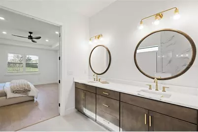 7765 Grande Shores Drive, Sarasota, FL 34240 - Photo 27