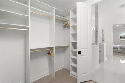 7765 Grande Shores Drive, Sarasota, FL 34240 - Photo 31