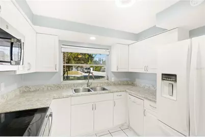 4110 Winthrop Street, Sarasota, FL 34232 - Photo 13
