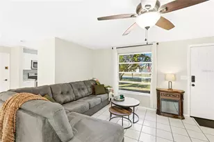 4110 Winthrop St, Sarasota, FL 34232 - Photo 9