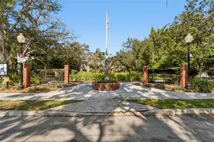 1685 Laurel St, Sarasota, FL 34236 - Photo 59