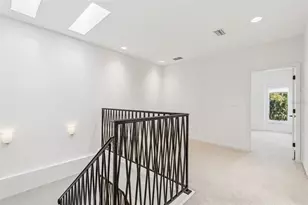 1685 Laurel St, Sarasota, FL 34236 - Photo 27