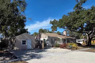 3934 Briggs Ave, Sarasota, FL 34231 - Photo 17