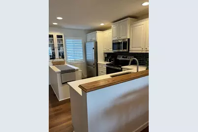 8977 S Midnight Pass Road S #222, Sarasota, FL 34242 - Photo 3