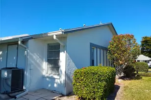 3617 36th Ave Dr W, Bradenton, FL 34205 - Photo 3