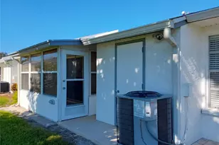 3617 36th Ave Dr W, Bradenton, FL 34205 - Photo 5