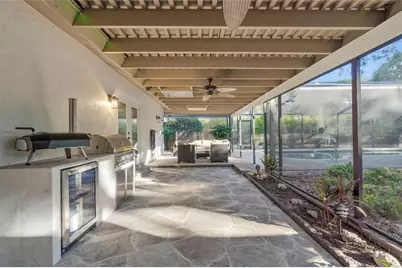 4916 Hidden Oaks Trail, Sarasota, FL 34232 - Photo 17