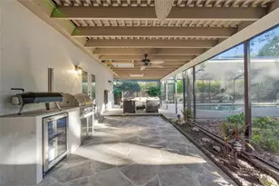 4916 Hidden Oaks Trail, Sarasota, FL 34232 - Photo 17