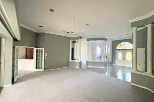 7430 Weeping Willow Dr, Sarasota, FL 34241 - Photo 3