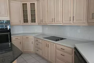 7430 Weeping Willow Dr, Sarasota, FL 34241 - Photo 7