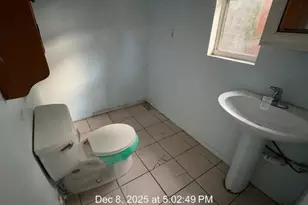 1672 10th St, Sarasota, FL 34236 - Photo 15