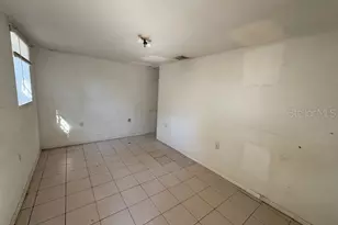 1672 10th St, Sarasota, FL 34236 - Photo 13