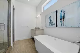 209 Cosmopolitan Ct, Sarasota, FL 34236 - Photo 31