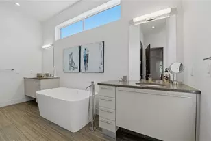 209 Cosmopolitan Ct, Sarasota, FL 34236 - Photo 29