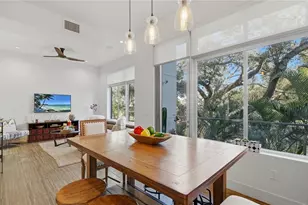 209 Cosmopolitan Ct, Sarasota, FL 34236 - Photo 11