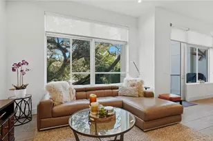 209 Cosmopolitan Ct, Sarasota, FL 34236 - Photo 9