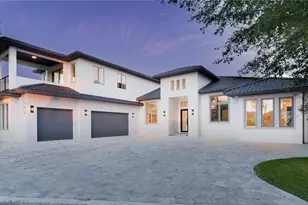 2414 Bayshore Rd, Nokomis, FL 34275 - Photo 1