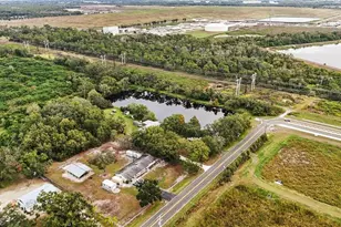 8011 41st Ave E, Bradenton, FL 34211 - Photo 11