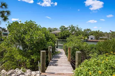 527 Venice Lane, Sarasota, FL 34242 - Photo 97