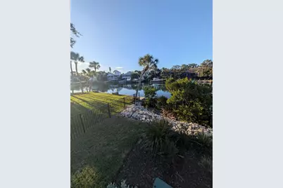 527 Venice Lane, Sarasota, FL 34242 - Photo 11