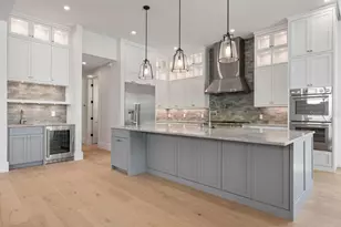 527 Venice Ln, Sarasota, FL 34242 - Photo 21