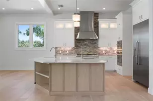 533 Venice Ln, Sarasota, FL 34242 - Photo 23