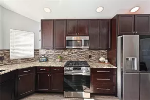 12709 Nightshade Pl, Lakewood Ranch, FL 34202 - Photo 9