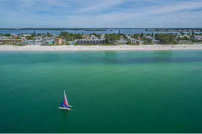 2302 Gulf Drive N, Bradenton Beach, FL 34217 - Photo 7