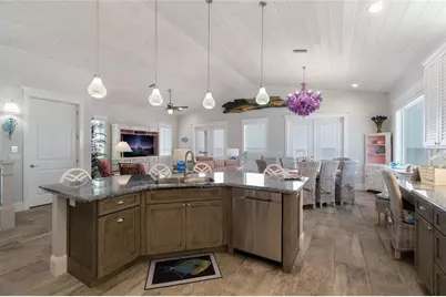 2302 Gulf Drive N, Bradenton Beach, FL 34217 - Photo 17