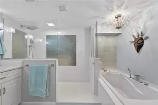 513 Bayport Wy, Longboat Key, FL 34228 - Photo 39