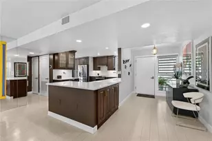 513 Bayport Wy, Longboat Key, FL 34228 - Photo 11