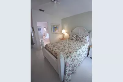 7476 Eleanor Circle, Sarasota, FL 34243 - Photo 19