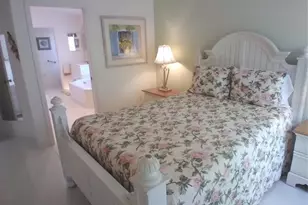 7476 Eleanor Cir, Sarasota, FL 34243 - Photo 19