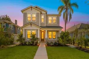 2152 Burlington Ave N, Saint Petersburg, FL 33713 - Photo 1