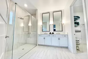 1922 6th St E, Palmetto, FL 34221 - Photo 17