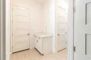 1922 6th St E, Palmetto, FL 34221 - Photo 29