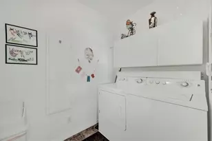 2215 Avenue A, Bradenton Beach, FL 34217 - Photo 33