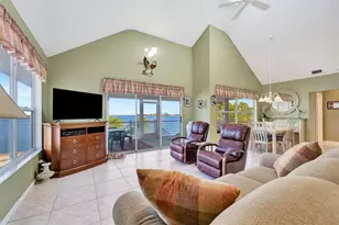 2215 Avenue A, Bradenton Beach, FL 34217 - Photo 21