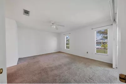 3930 Center Gate Circle #16, Sarasota, FL 34233 - Photo 17