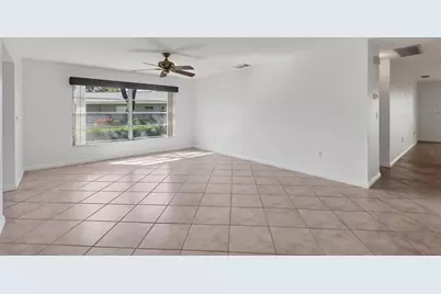 3930 Center Gate Circle #16, Sarasota, FL 34233 - Photo 5