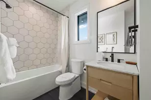 5612 Guava St, Holmes Beach, FL 34217 - Photo 31