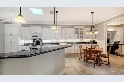 2529 Marblehead Drive, Sarasota, FL 34231 - Photo 13