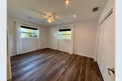 2126 Craft Lane, Sarasota, FL 34239 - Photo 11